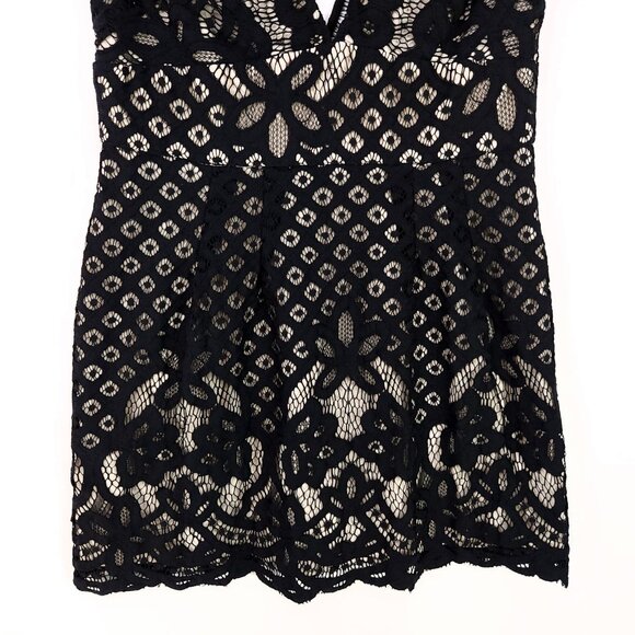 Free People One Million Lovers Mini Dress Size 4 Black Lace Overlay Low V-neck - Picture 5 of 16